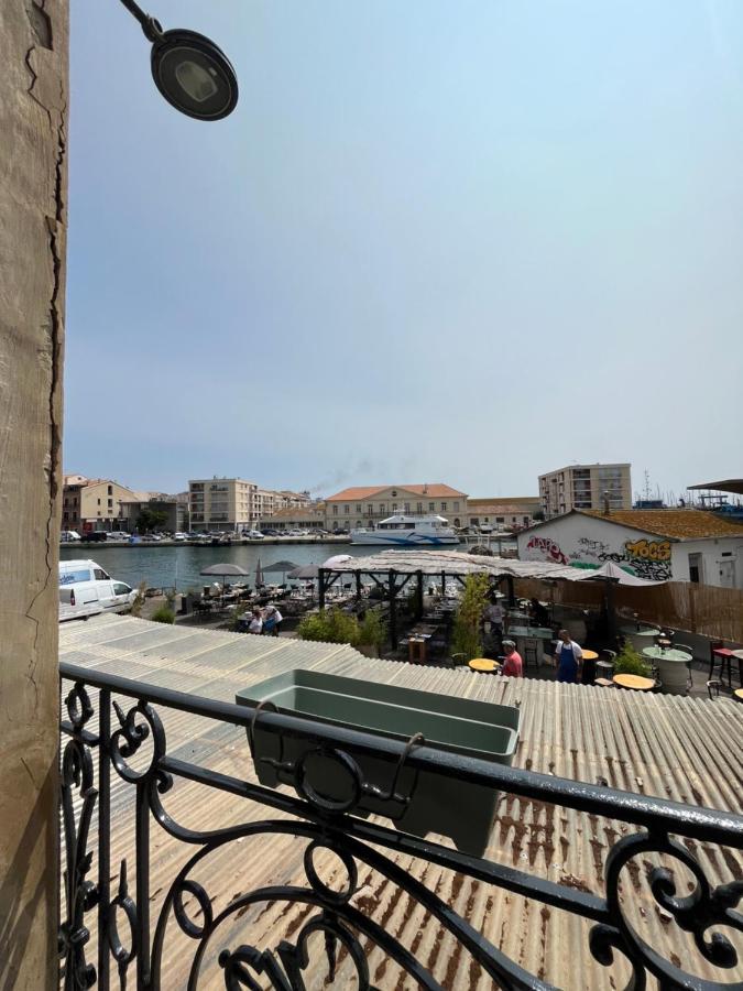 L'Appartement Sur Quai - En Face De La Criee 塞特港 外观 照片